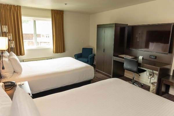 Lake Natoma Inn Main image