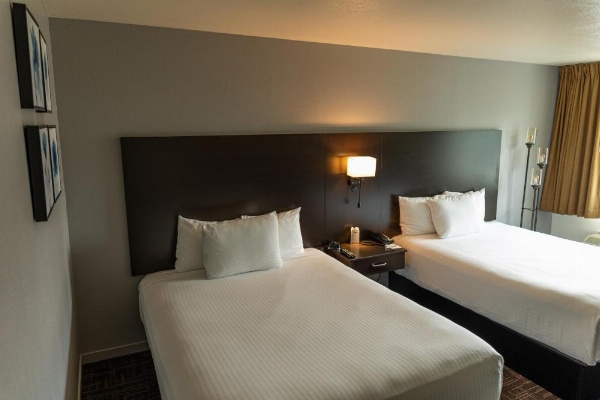 Lake Natoma Inn image 7